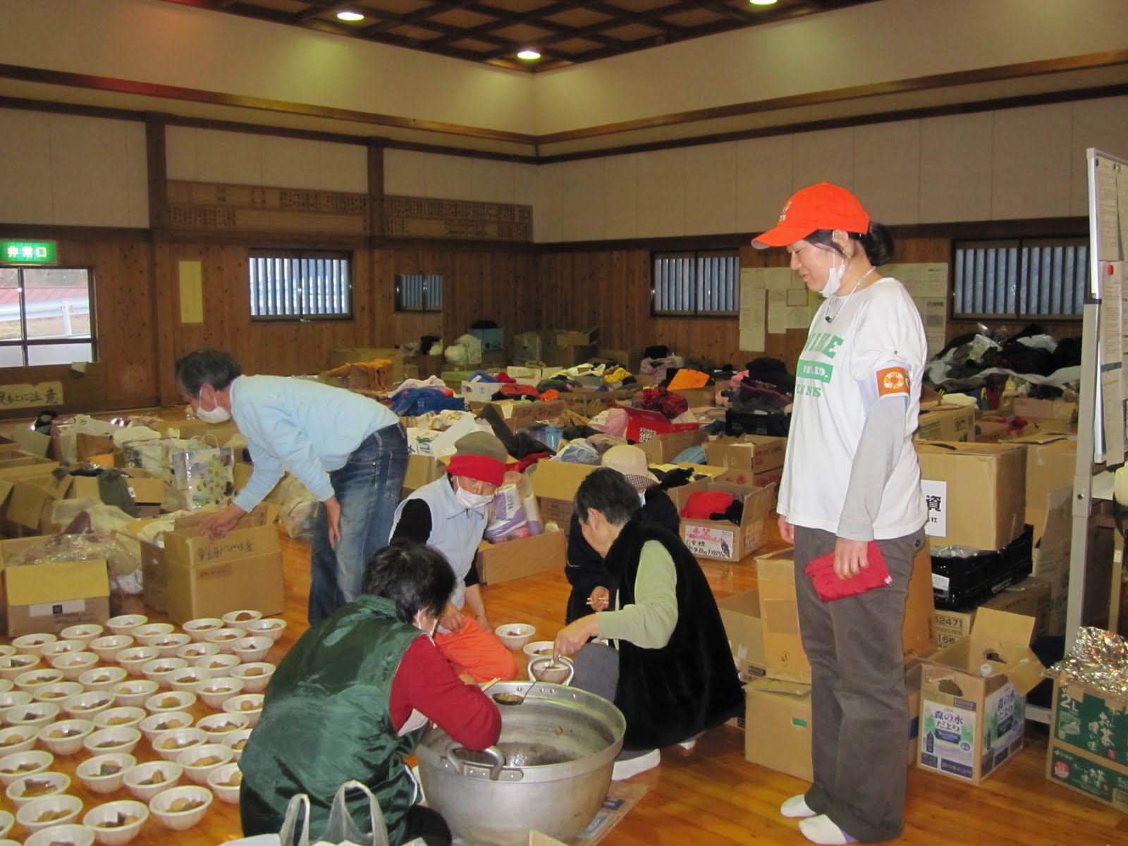 CARE_distributes_hot_meals_twice_a_day_in_three_evacuee_centers_in_Yamada,_northern_Japan._Photo_CARE_Japan-11