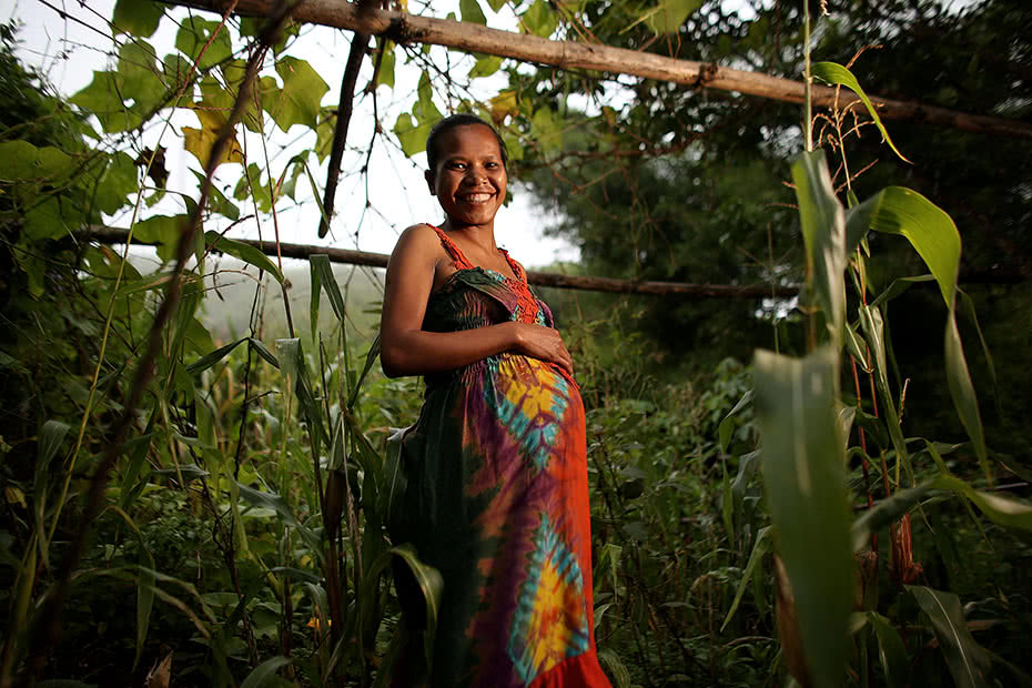 A CARE-supported Safe Motherhood Project is reducing pregnancy-related deaths in Timor Leste.
