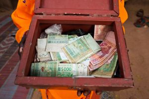 NIGER Cash in a VSLA lock box
